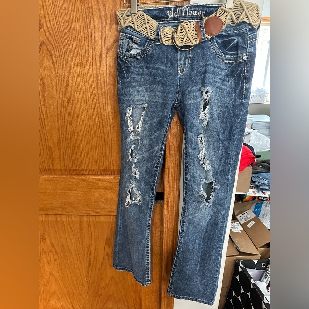 Y2K Wallflower Distressed Straight Leg Jeans with Belt - Blue